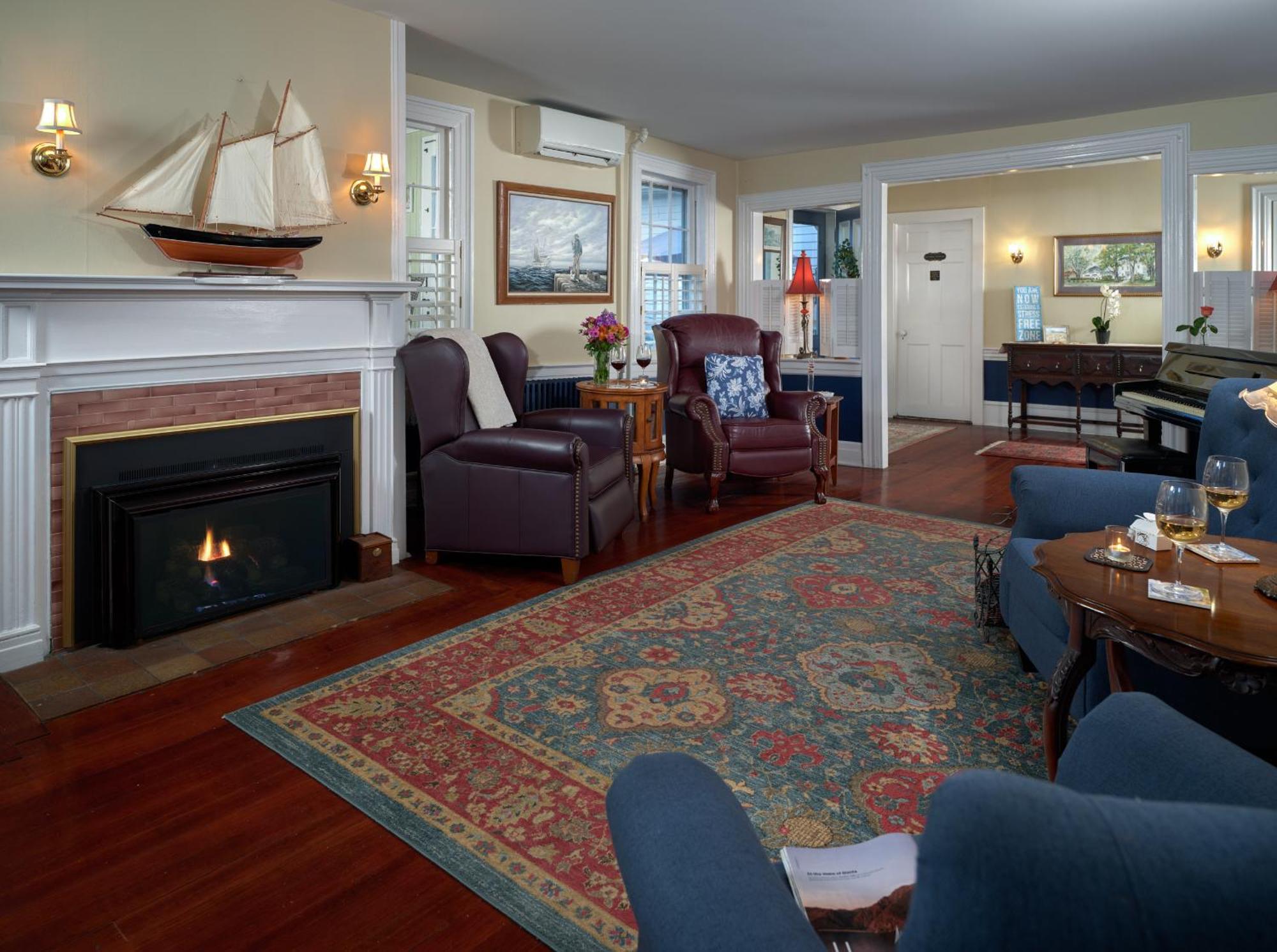 Old Manse Inn Brewster Exterior foto